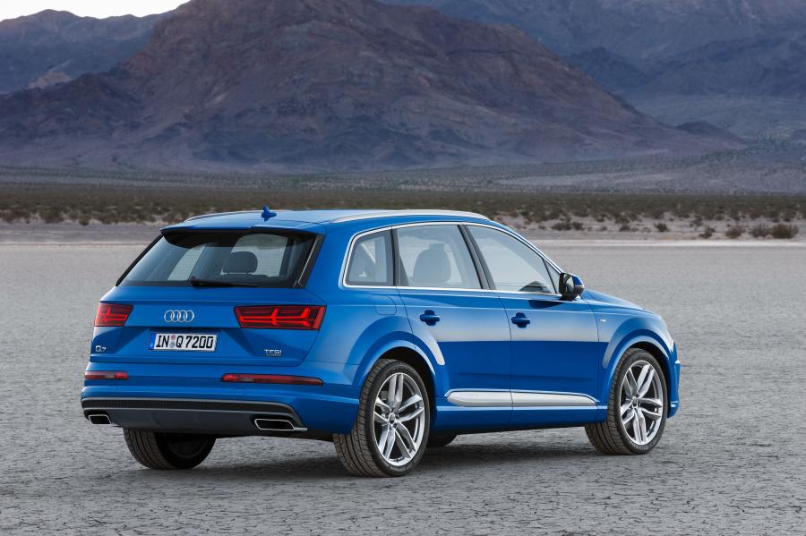  Audi Q7 TFSI Quattro S-Line (4M) 2015 года  (WW) (фото 4 из 35)